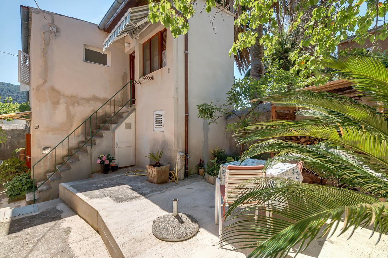 Apartments Ivna Вели-Лошинь Экстерьер фото