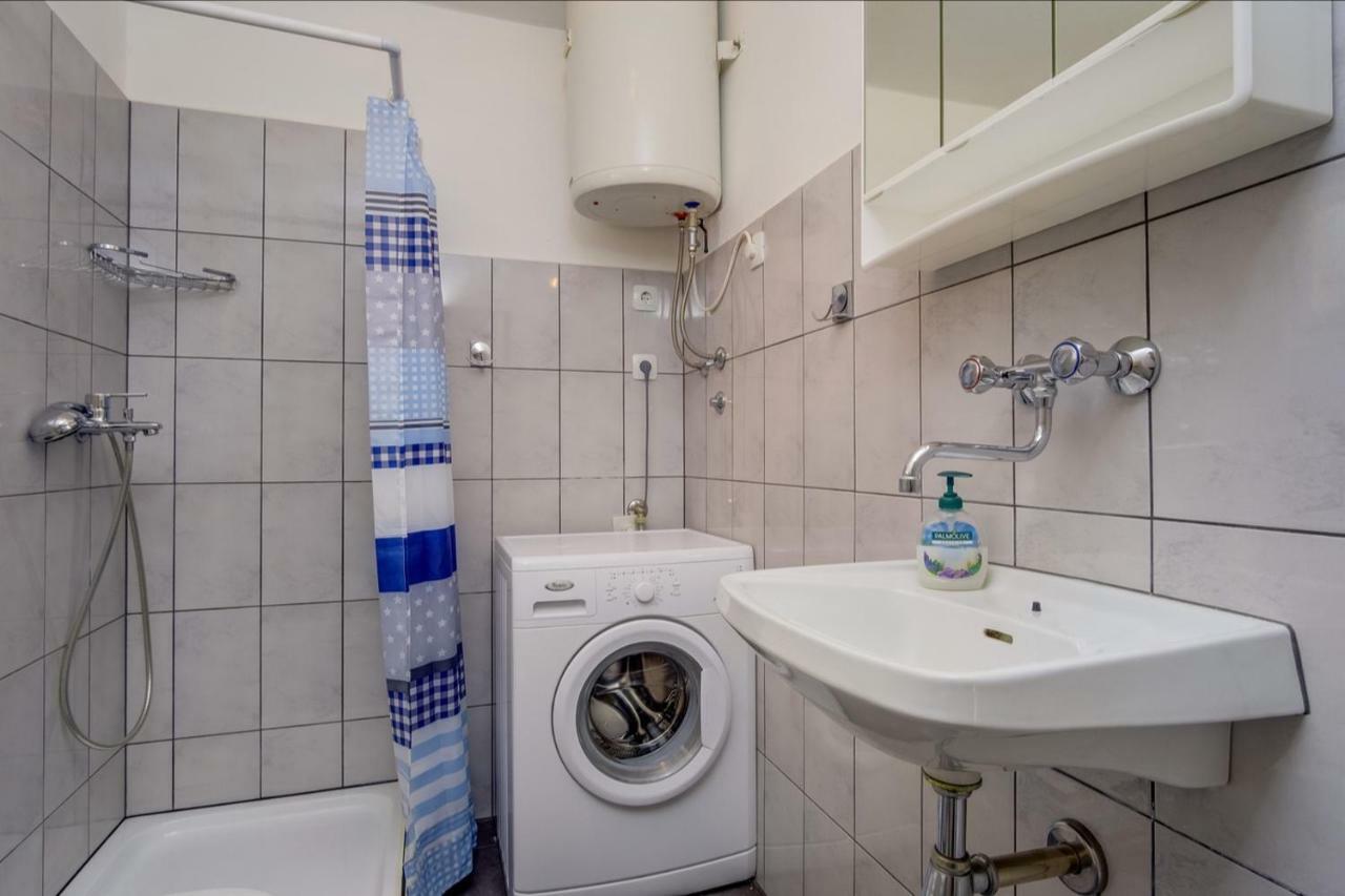 Apartments Ivna Вели-Лошинь Экстерьер фото